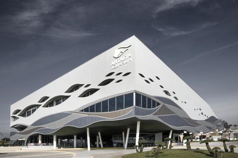 Antalya Aquarium / Bahadir Kul Architects Facade Game, Sport Building, Building Elevations, Landscape Diagram, Aquarium Architecture, Aquarium Pictures, New Architecture, Sports Complex, Museum Architecture