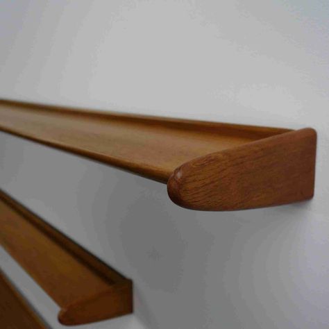 Danish mid century teak floating shelves - Mark Parrish Mid Century Modern Mid Century Hallway, Mid Century Wall Shelves, Mid Century Shelves, Mid Century Shelving, Mid Century Shelf, Mid Century Modern Shelves, Stair Shelves, Gallery Shelves, Modern Floating Shelves