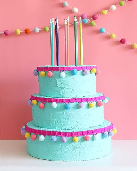 Make birthdays in the classroom extra fun with this giant pencil cake! It's made from craft foam cake forms coated in Smooth Finish. Foam Cake Craft, Amazing Classrooms, Middle School Classroom Decorating Ideas, Birthdays In The Classroom, Giant Birthday Cake, Foam Cake, Giant Pencil, Giant Cake, Huge Cake