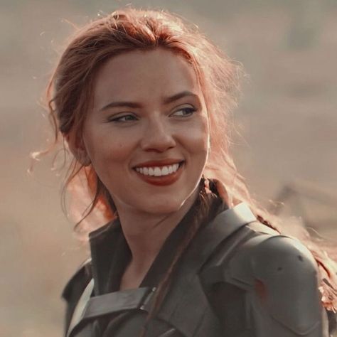 Natasha Romanoff Smiling, Girl Smiling, Devi Images Hd, Smile Icon, Marvel Women, Smile Girl, Romanoff, Natasha Romanoff, Scarlet Witch