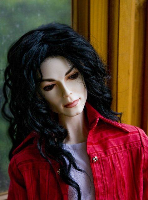 Barbie Fever, Michael Jackson Doll, Bjd Faceup, Fabric Flower Necklace, Celebrity Dolls, Reborn Toddler Dolls, Michael Jackson Pics, Paris Jackson, Love U Forever