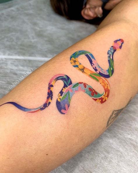 30+ Snake Tattoos: Trending Ideas & Drawings for 2022 - 100 Tattoos Colourful Snake Tattoo, Colour Snake Tattoo, Coloured Snake Tattoo, Pastel Snake Tattoo, Colorful Snake Tattoo, Snake Tattoo Color, Cute Snake Tattoo, Coloured Tattoos, Tattoos Trending