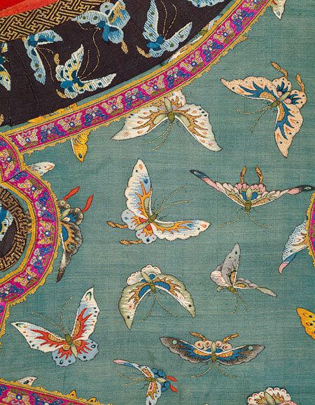 Woman's sleeveless jacket with butterflies (detail), late 19th–early 20th century  China  Tapestry-woven (kesi) silk and metallic thread Textile Butterflies, Chinese Butterfly, Tapestry Woven, Art Chinois, Chinese Pattern, Chinese Embroidery, Art Japonais, China Art, Chinese Patterns