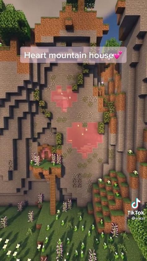 Minecraft Aesthetic Builds Tutorial, Cute Minecraft Mountain House, Heart Mountain House Minecraft, Heart House Minecraft, Pink Minecraft Aesthetic, Minecraft Mountain House Ideas, Cute Minecraft Houses Cottage, Witchy Minecraft Builds, Minecraft Cliffside House