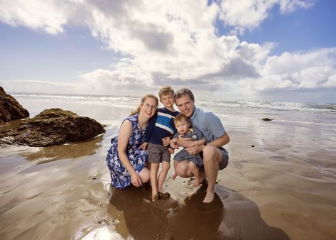 Oregon Coast family photo session. Family portraits on the Oregon Coast, Depoe Bay, Family Books, Family Photo Sessions, Oregon Coast, Guys Be Like, Family Session, No Problem, Photo Session, The Coast