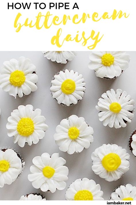 Daisies on a cupcake? Follow this simple recipe for instructions on how to pipe daisies from buttercream frosting. This sweet treat will bring you to a buttercream daisy overload! It will definitely look good in your birthday party table! Daisy Icing Flowers, How To Make Daisy Flowers For Cakes, Icing Daisy Flower, Daisy Flower Cupcakes, Daisy Cupcakes Easy, Daisy Cake Ideas Simple, Buttercream Daisies, Easy Flower Cupcakes, Buttercream Daisy