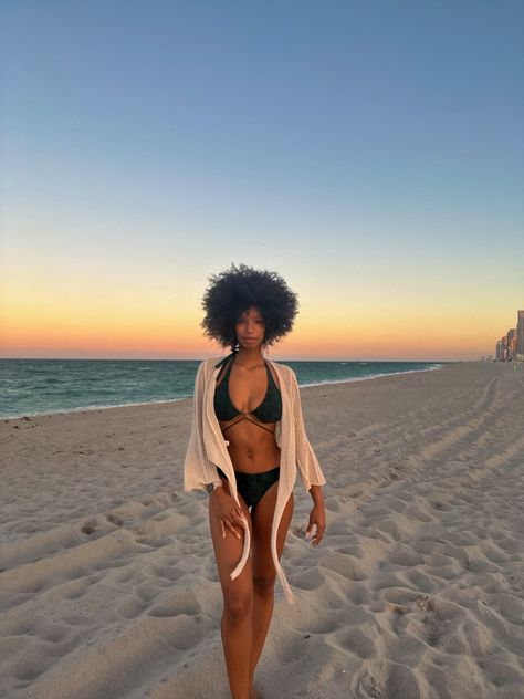 #tropical #beach #aesthetic #sunset #curls #curlyhaircare Black Women Beach Pictures, Sunset Beach Pictures Black Women, Beach Fits Black Women, Beach Photoshoot Black Women, Beach Poses Black Women, Beach Shoot Ideas, Beach Pictures Black Women, Tropical Beach Aesthetic, Beach Sunset Photoshoot