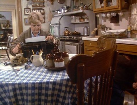 Jessica Fletcher Jessica Fletcher House, Fletcher Aesthetic, British Series, Jessica Fletcher, Cabot Cove, 80s Tv, Angela Lansbury, Judi Dench, Tv Set