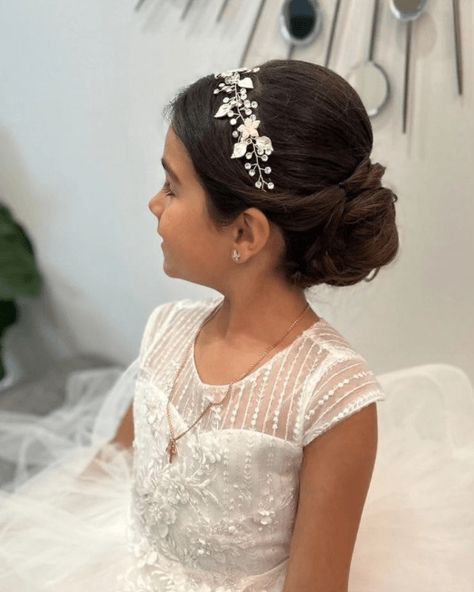 45 Adorable First Communion Hairstyles For Girls 1st Communion Hairstyles Veils, 1st Communion Hairstyles, Flowergirls Hairstyle, Communion Hairstyles For Kids, Holy Communion Hairstyles, Girls Pageant Hair, Flower Girl Updo, Communion Hair, First Communion Hairstyles