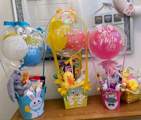 Easter Small Business Ideas, Hot Air Balloon Easter Basket, Easter Balloon Basket, Easter Balloon Bouquet, Balloon Easter Basket, Easter Bobo Balloon Ideas, Easter Balloons Ideas, Bobo Balloon Easter Basket, Bobo Balloon Gift Basket