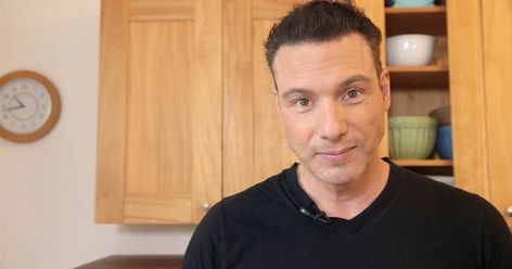 Rocco Dispirito Recipes, Huge Breakfast, Rocco Dispirito, Strawberry Soup, Lost 30 Pounds, Breakfast Easy, Lose 30 Pounds, Breakfast Bake, Hearty Breakfast