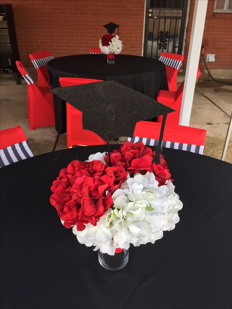 Red Black Silver Graduation Party, Red Black And White Graduation Decorations, Maroon And Gray Graduation Party, Wsu Graduation Party, Red And Black Graduation Centerpieces, Red Black And White Graduation Party Table Decorations, Red And Silver Graduation Party Ideas, Rutgers Graduation Party, Red And Black Graduation Party Ideas Table Decorations