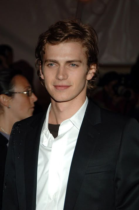 Hayden Christensen 2000s, Anakin Skywalker Hayden Christensen, Hayden Christensen Anakin, Fair Maiden, Anakin Vader, Anakin And Padme, Star Wars Anakin, Aaron Warner, Hayden Christensen