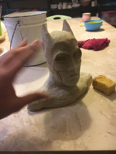 #batman #sculpture Batman Clay Art, Batman Clay, Batman Sculpture, Kidcore Art, Ceramic Projects, Air Clay, Clay Things, Tanah Liat, Ceramics Ideas