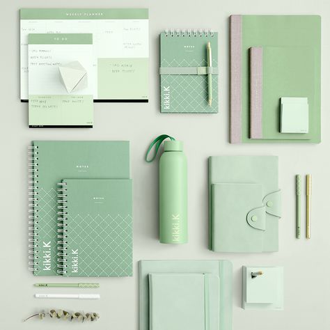 Office Stationary Design, Work Stationary, Creative Stationery Design, Green Stationary, Stationary Set Design, Ring Boxes Diy, Stationary Kit, Marketing Merchandise, Stationary Collection