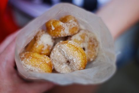 state fair cinnamon & sugar mini donuts {copycat} - ChinDeep State Fair Mini Donut Recipe, Dollywood Cinnamon Bread, Carnival Eats Recipes, Candles Everywhere, Nora Jones, Sugar Donuts Recipe, Mini Donut Recipes, Fair Foods, Cinnamon Donuts