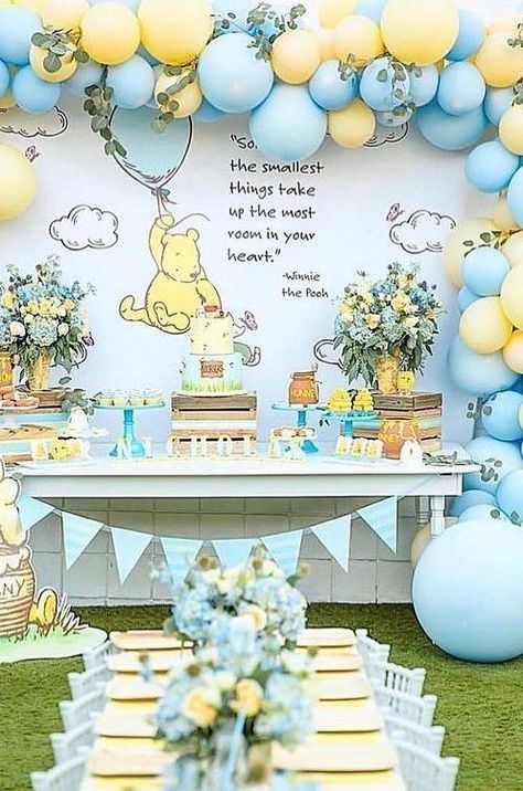 SURPRİSE BABY SHOWER: THE GİFT OF THE FUTURE MOM - Page 12 of 30 - hotcrochet .com Winnie The Pooh Birthday Party, Pooh Birthday Party, Fiesta Shower, Winnie The Pooh Party, Surprise Baby Shower, Idee Babyshower, Winnie The Pooh Themes, Pooh Party, Pooh Birthday