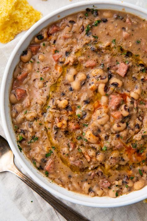 The Best EVER Instant Pot Black Eyed Peas - 40 Aprons 40 Aprons, Black Eyed Peas Recipe, Beef Back Ribs, Peas Recipe, Pea Recipes, Warm Food, Instapot Recipes, Dried Beans, Black Eyed