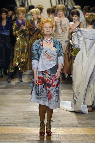 Punk Mode, Vivienne Westwood Fashion, Andreas Kronthaler, Elisabeth Ii, Advanced Style, Punk Rock Fashion, Music Fashion, Vogue Fashion, 50s Fashion