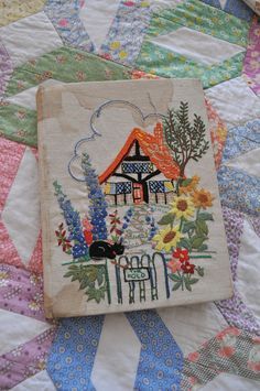 Vintage embroidery  - cottage Vintage Embroidery Patterns, Composition Ideas, Crewel Embroidery Patterns, Lazy Daisy Stitch, Hungarian Embroidery, Embroidery Transfers, Embroidery Patterns Vintage, Embroidery Scissors, Journal Cover