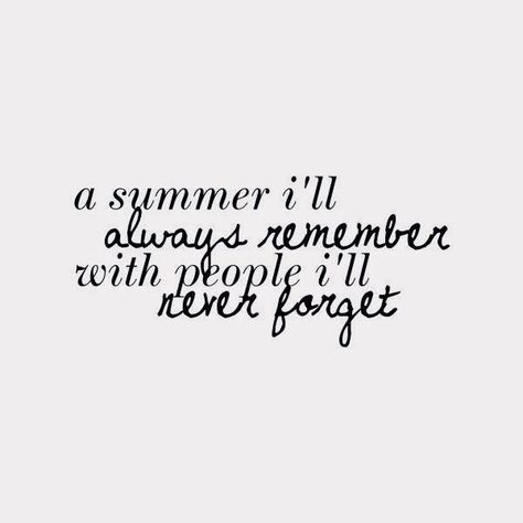 summer forever Family Quotes Memories, End Of Summer Quotes, Summertime Quotes, Summer Beach Quotes, Citations Instagram, Quotes Distance, Summer Captions, Texas Summer, Memory Words