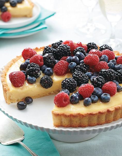 Even with docking, the crust may bubble a bit in the oven. While still hot, press on the bubbles with the back of a spoon to deflate them. Tarts Dessert, Summer Fruit Tart, Berry Tarts, Pizza Sugar Cookie, Fruit Tart Recipe, Cream Fresh, Berry Tart, Butter Tarts, Berries Recipes