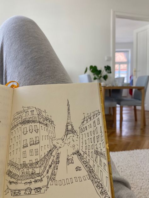 Paris Line Drawing, Paris Drawing Sketches, Birthday Card Drawings, Drawings Of Paris, Art Mindmap, Painting Sketch Ideas, Paris Sketchbook, Paris Drawings, Drawing Paris