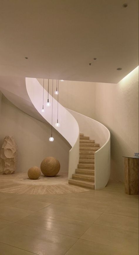 Staircase Design Round, Round Staircase Design, Rounded Stairs, Staircase With Landing, Stairs Round, Staircase Curved, Stairs Floating, Stairs Luxury, Round Staircase