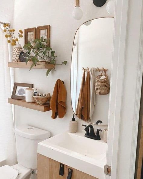 30 Boho Bathroom Decor Ideas » Lady Decluttered Boho Bathroom Aesthetic, Small Bohemian Bathroom, Small Bathroom Boho, Boho Themed Bathroom, Boho Bathroom Vanity, Modern Bohemian Bathroom, Boho Bathroom Decor Ideas, Bathroom Revamp, Small Bathroom Shelves