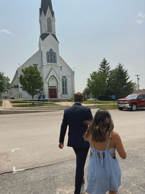 Small town living aesthetic wedding Small Town Family Aesthetic, Small Town Church Aesthetic, Living Aesthetic, Family Aesthetic, Little White Chapel, Church Aesthetic, Small Town Living, White Chapel, Aesthetic Wedding