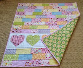 Quilt Blocks Easy, Quilting 101, Heart Quilt Pattern, Scrappy Quilt Patterns, Childrens Quilts, Baby Quilt Patterns, Toddler Quilt, Scrap Quilt Patterns, Cute Quilts