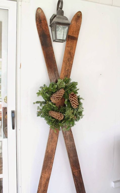 Winter Porch Decor, Rustic Winter Decor, Christmas Is Over, Décor Boho, Outdoor Holiday Decor, Winter Diy, Christmas Decorations Rustic, Winter Home Decor, Front Porch Christmas Decor