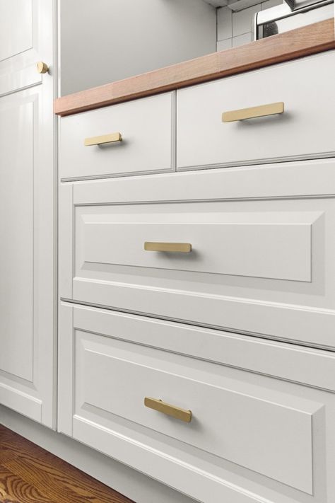 Kitchen Cabinets Knobs, Trendy Kitchen Cabinets, Kitchen Cabinets Knobs And Pulls, Brushed Brass Cabinet, Kitchen Cabinets Color Combination, Hickory Kitchen Cabinets, Brass Cabinet Knobs, Laminate Kitchen Cabinets, Brooklyn Kitchen