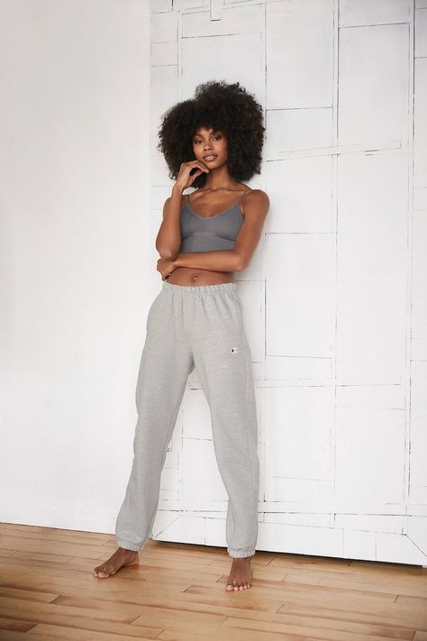 Cozy Items, Best Loungewear, Baggy Jeans Outfit, Cute Sweatpants, Surfer Girl Style, Sweatpants Outfit, Champion Pants, Pants Fit, Performance Leggings