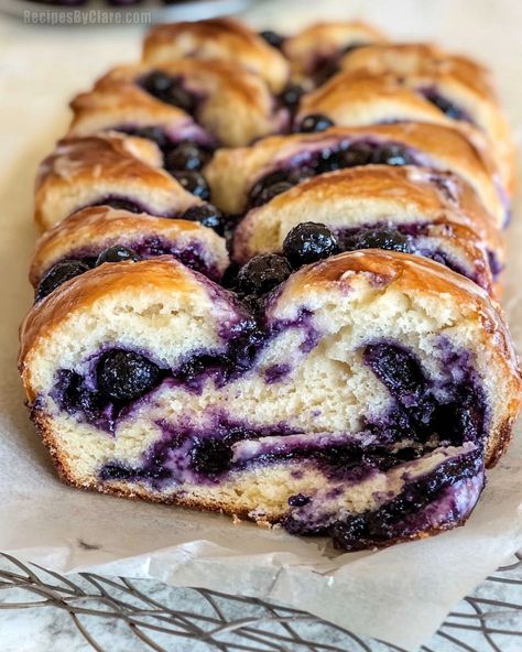 Cheese Babka Recipe, Cream Cheese Babka, Cheese Babka, Blueberry Preserves, Cotton Candy Cookies, Blueberry Desserts Recipes, Simple Sugar Syrup, Chocolate Cherry Cookies, Fluffy Bread