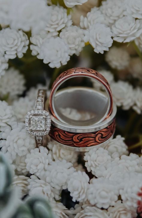 Western Wedding Rings Sets, Country Engagement Rings, Country Wedding Rings, Western Engagement Rings, Country Wedding Pictures, Western Wedding Rings, Country Western Wedding, Western Rings, Western Engagement