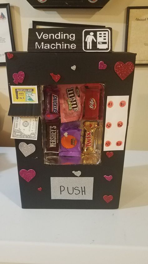 Valentine's day box made with shoe box, paint, another small box, glass from old picture frame,  candy, and the vending machine sign, insert dollar sign and dollar I printed off. Shoe Box Vending Machine, Shoe Box Painting Ideas, Unique Valentine Box Ideas, Vending Machine Ideas, Shoe Box Diy, Kids Valentine Boxes, Valentine Box Ideas, Box Valentine, Office Chalkboard Ideas