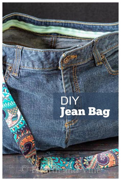 Jean Blanket, Bag From Jeans, Bags From Jeans, Jean Wallet, Diy Jean Bag, Denim Bags From Jeans, Jean Projects, Bag From Old Jeans, Diy Bags Jeans