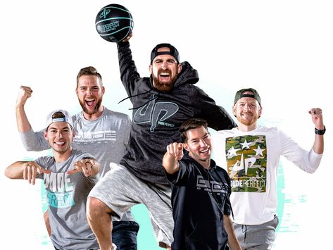 Dude Perfect Trick Shots, Ethan And Grayson Dolan, Youtube Business, Dude Perfect, Trick Shots, Sport Body, Youtube Stars, Kids Videos, Video New