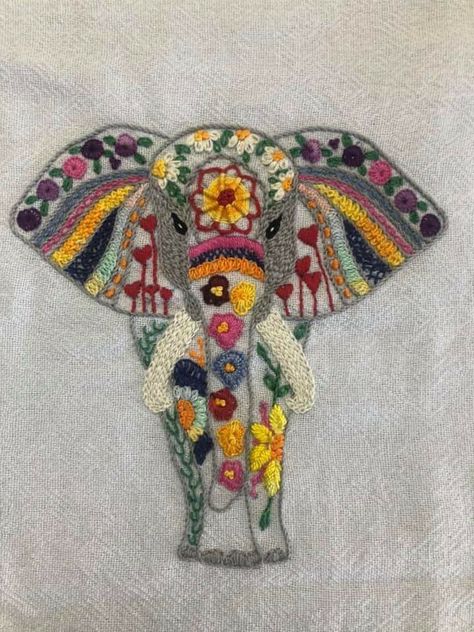 Indian Elephant Embroidery, Embroidered Elephant Embroidery Designs, Elephant Embroidery Design Blouse, Elephant Embroidery Pattern, Anchor Thread Embroidery, Embroidery Elephant, Shabby Chic Embroidery, Handkerchief Embroidery, Scandinavian Embroidery