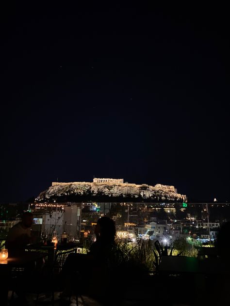 Athens Night Streets, Athens Aesthetic, Athens By Night, Drinks Aesthetic, Night Video, Dream Vision Board, Night Scenery, Best Friend Photos, Night Vibes