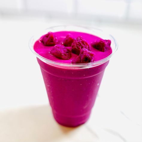 Container Coffee Shop, Dragon Fruit Smoothie, Healthy Treat, Super Food, Hill Country, Healthy Treats, The Hill, Dragon Fruit, Central America