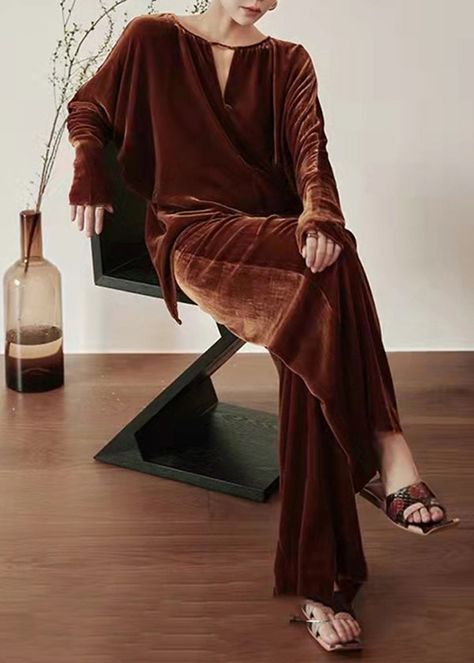 Velour Pants Outfit, Fashion Outfits Casual, French Coffee, Half Sleeve Dresses, Oversized Dress, Comfortable Room, Velvet Fashion, Knitted Coat, Dresses By Length