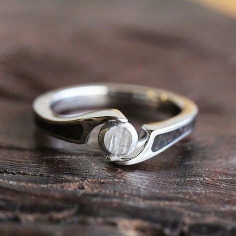 DINOSAUR BONE RING Meteorite Engagement Ring, Dinosaur Bone Ring, Wedding Ring Finger, Meteorite Jewelry, Bone Ring, Galaxy Ring, Ring Inspiration, Inlay Jewelry, Titanium Wedding Rings