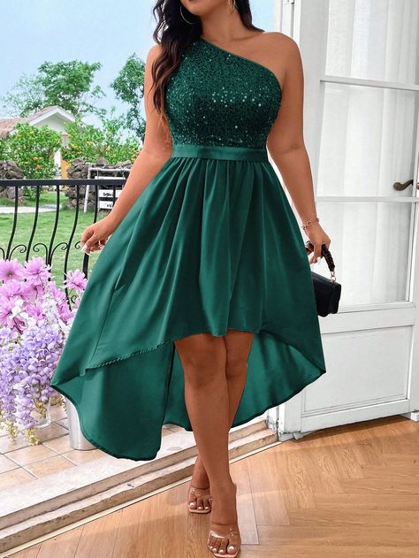 Green Bridesmaid Dresses Short, Plus Size Gala Dress, Platform Dress Shoes, Plus Size Summer Fashion, Classy Short Dresses, Green Bridesmaid Dresses, Prom Dress Inspiration, Short Prom Dress, Gala Dresses