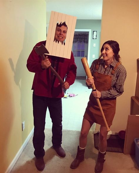 The Shining Halloween Costume Movie Couples Costumes, Scary Couples Costumes, Voodoo Doll Costume, Cool Couple Halloween Costumes, Costumes 2023, Jack Y Sally, Unique Couple Halloween Costumes, Funny Couple Halloween Costumes, Halloween Parejas