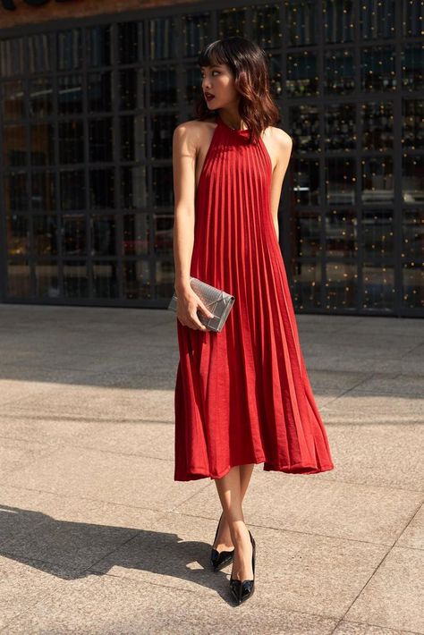 Low Back Pleated Silk Dress Sexy Women's Dress | Etsy Halter Neck Dress Formal, Halter Neck Dress Casual, Bridesmaid Dresses Halter Neck, Halter Dress Formal, Low Back Dresses, Midi Dress Formal, Silk Dress Long, Open Back Dress, Classy Dress Outfits