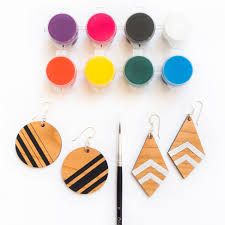 https://encrypted-tbn0.gstatic.com/images?q=tbn:ANd9GcR2yxnJjp_0OY8yz457n9AOvN6jn6_QyE9H_w&usqp=CAU Origami Shapes, Wooden Jewelery, Jewelry Kit, Laser Cut Wood Earrings, Wood Earring, Diy Craft Kit, Earring Kit, Modular Origami, Laser Cut Earrings