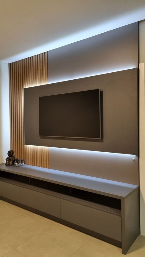 Grey Tv Wall, Modern Tv Room, Florida Interior Design, Panel Ideas, Modern Tv Wall Units, Modern Tv Wall, Bedroom Decorations, Kitchen Hacks Organization, Tv Wall Unit