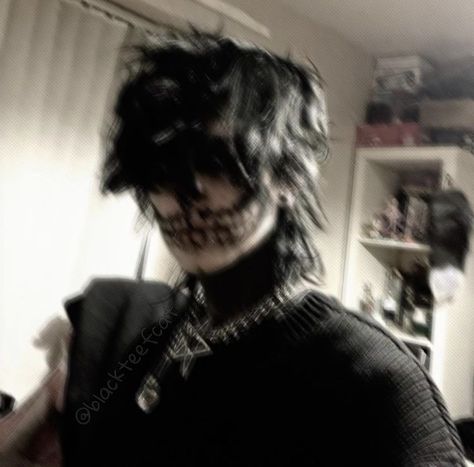 Asian Haircut, Girl Punk, Goth Boy, Horror Makeup, Male Makeup, Emo Guys, Goth Makeup, Gender Envy, Clown Makeup